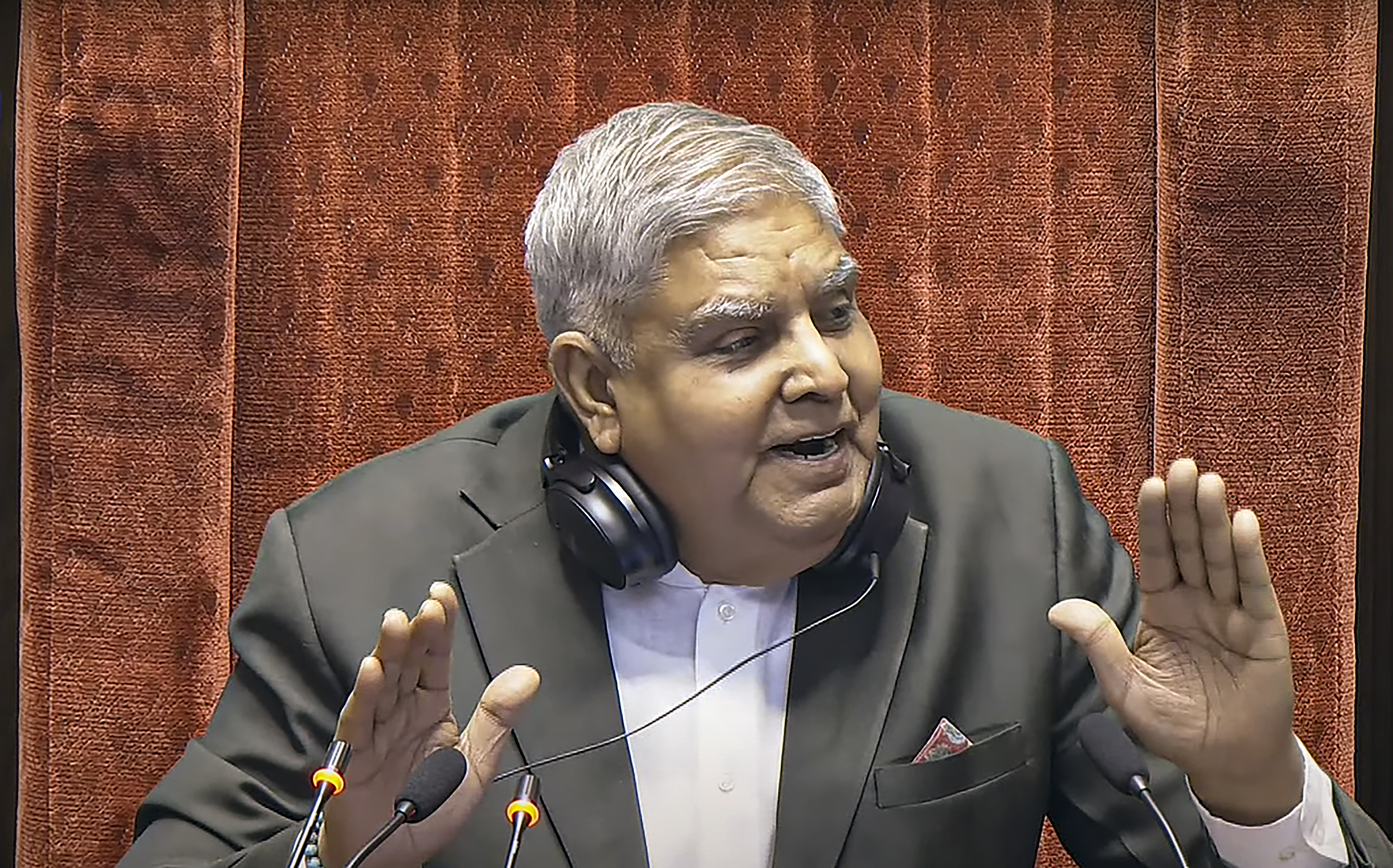https://salarnews.in/public/uploads/images/newsimages/maannewsimage05052025_221106_Jagdeep Dhankhar.jpg